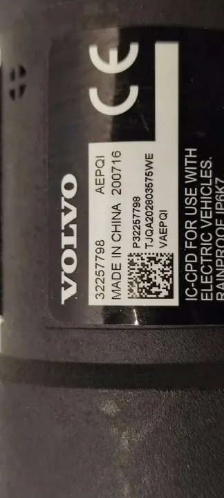 Câble de charge Volvo XC40 OEM 32257798 image 4
