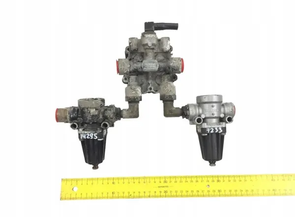 Regulador de pressão de ar MAN OEM 81521516095 image 2