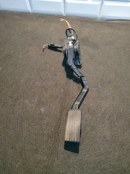 Gaspedaalpotentiometer OEM 9650341780 F00C3E2429 image 2