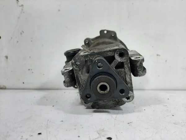 Bomba de água BMW E87 120i 6769598 image 2