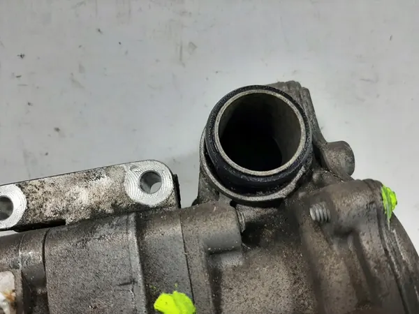 Bomba de água BMW E87 120i 6769598 image 9