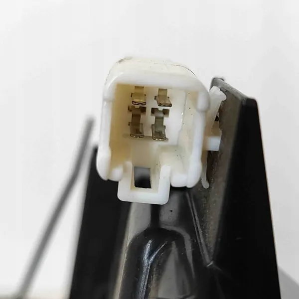 Asbak Toyota Hiace IV OEM 8391026040 - Gebruikt image 8