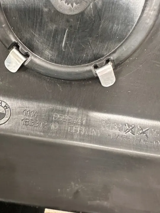 BMW Motorabdeckung Schild OEM 8595441 - Gebraucht image 3