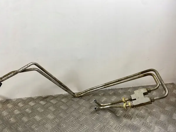 Tuyau de refroidissement d'huile Jeep Grand Cherokee 2015 image 9