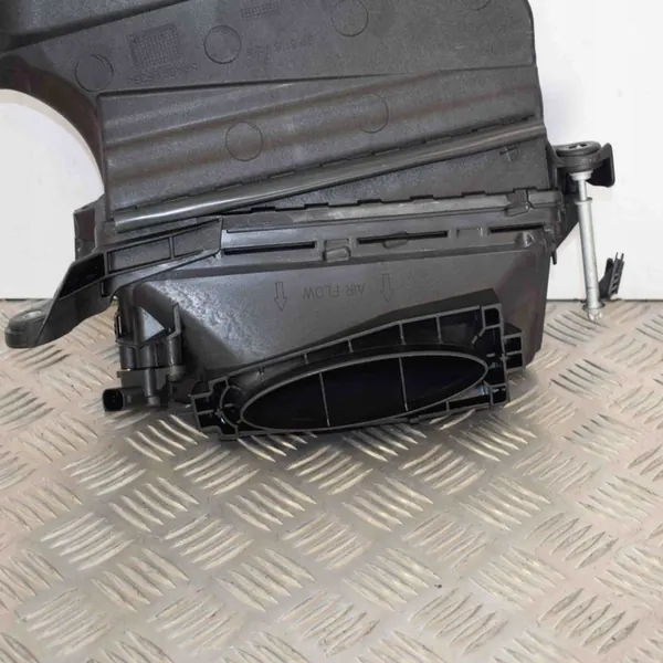 Ilmansuodattimen kotelo Mercedes-Benz GLE (W166 - C292) image 3