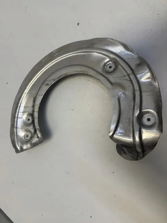 Vordere Bremsscheibenabdeckung rechts OEM 6893280 BMW iX image 2
