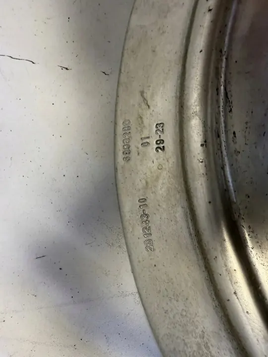 Vordere Bremsscheibenabdeckung rechts OEM 6893280 BMW iX image 3