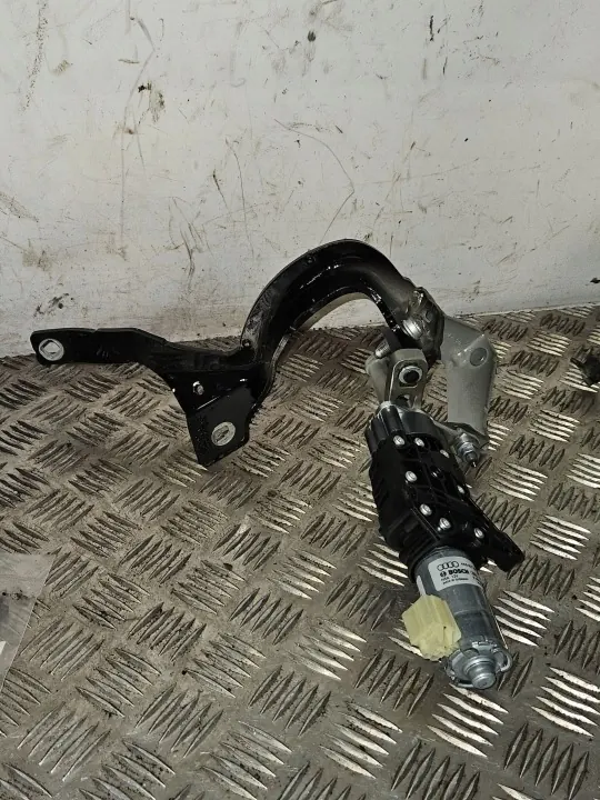 Charnière Hayon Audi A6 C8 Droite OEM 4K9827300A image 4