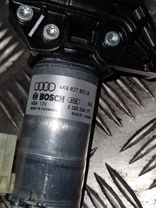 Charnière Hayon Audi A6 C8 Droite OEM 4K9827300A image 6