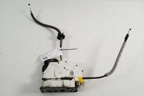 Rechte Vordertürschloss AUDI 4K1837016J image 4