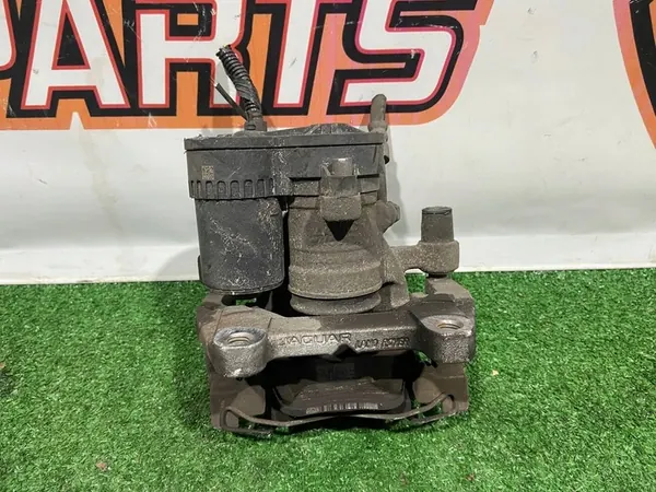 HINTERER BREMSZANGE RANGE ROVER VELAR L560 GX732552AA image 2