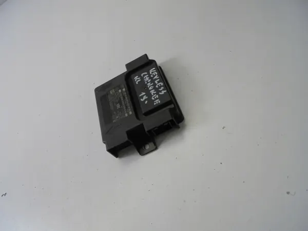 Módulo Keyless Jeep Cherokee OEM P6832295AB 2019- image 2
