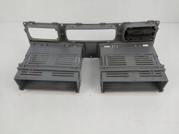 Radion taskukehys OEM A9438400024 Mercedesille image 4