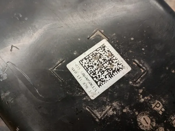 Réservoir AdBlue Pompe Audi A6 C8 4K image 6