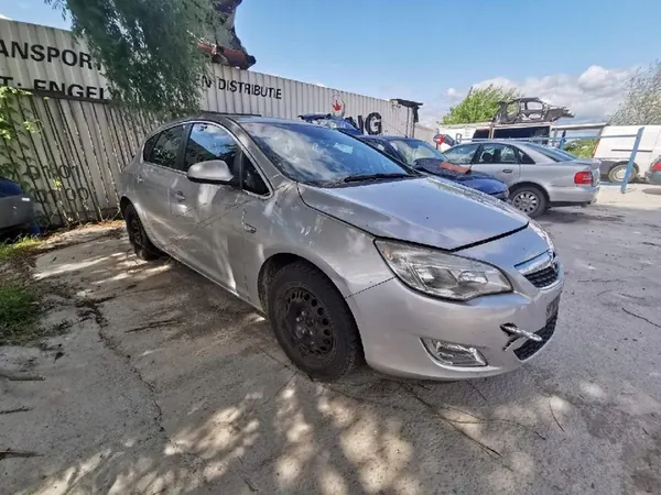 Arrancador Opel Astra 2011 2.0L 55352882 image 5