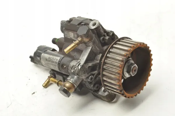 Renault OE 167000938R högtryckspump - Begagnad image 2