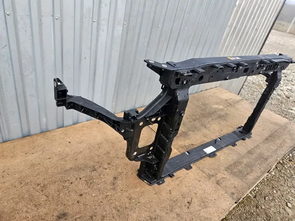 KIA X-CEED Originaler Vorderträger 64101 J7500 image 2