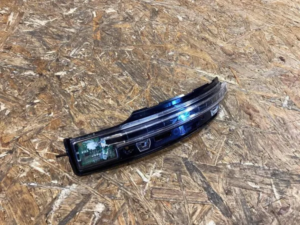 OEM 95B949102F Pisca de espelho Porsche image 4