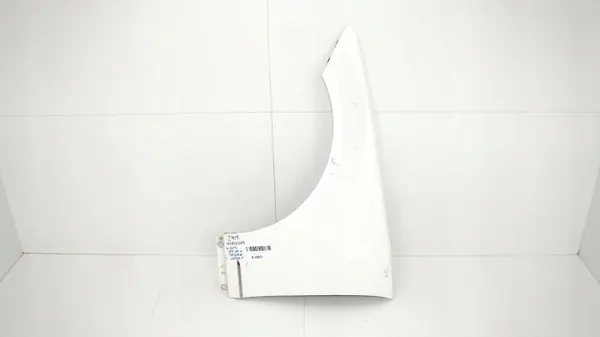 Voorlinker spatbord OEM 360178333 voor Mercedes W204 image 3
