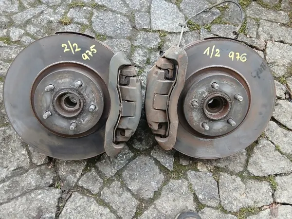 Pinças de travão dianteiras esquerda e direita OEM 975/976 image 8