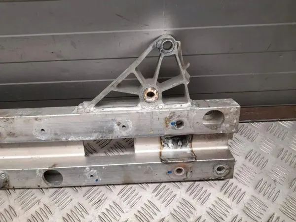Rattstolpsfäste OEM 68223606AB för Chrysler image 3