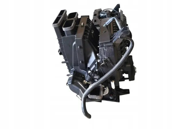 Tesla Model S Lämmitysydin OEM 111613501B - Käytetty image 7