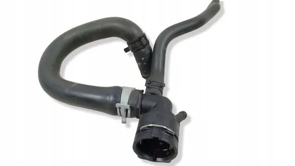 Turboahtimen vesiletku Etu Audi A3 8Y image 3