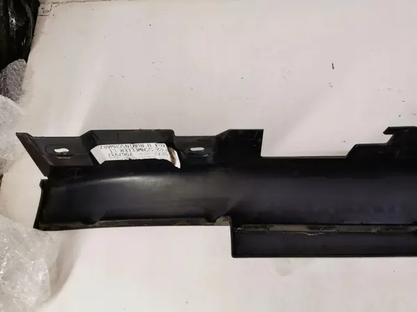 BMW 7-sarja F01/F02 vasen kynnyssuoja OEM 7185043 image 9