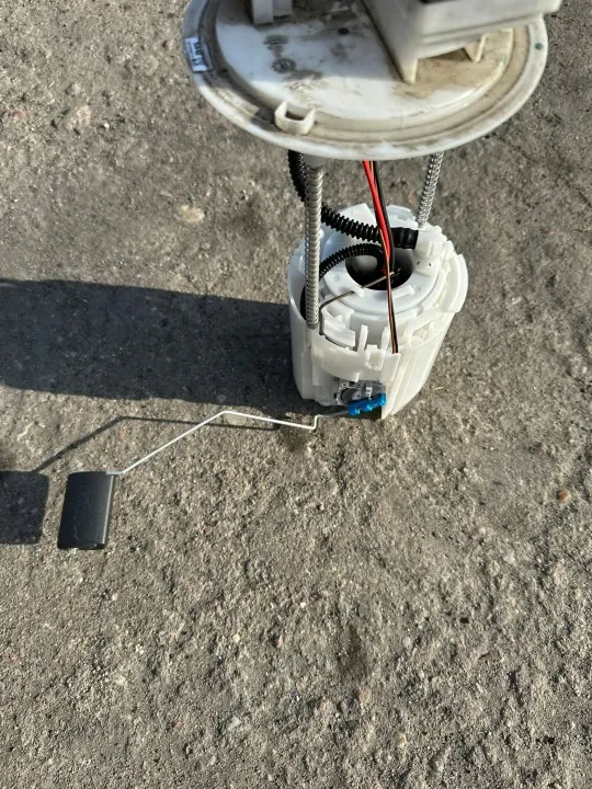 Bränslepump OEM 31110-D7050 för Hyundai/Kia SUV:ar image 3