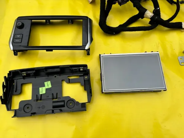 Peugeot 208/2008 Touchscreen-Radio-Panel OEM 9806730180 image 7