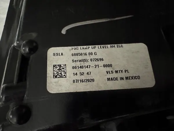 Tesla Model S 12-20 RH DRL LED OEM 600591600G image 4