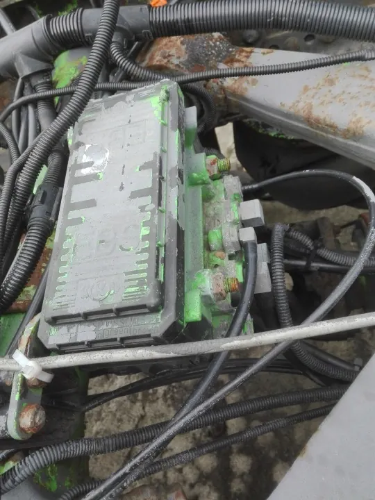 Válvula Moduladora EBS Traseira OEM 81.52106-6026 MAN TGA image 2