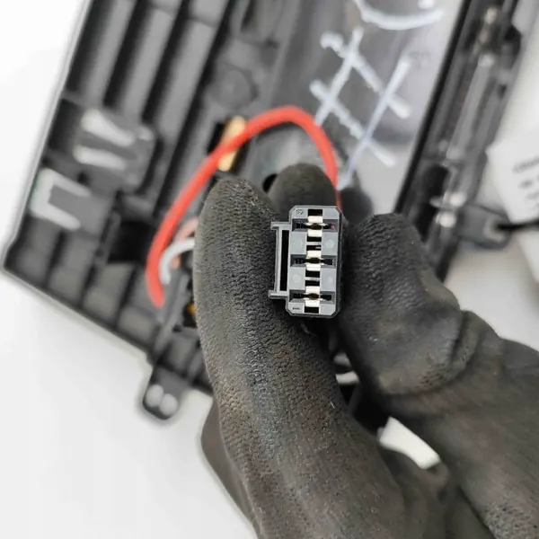 Audi Q7 Askfat OEM 4M1863273A - Begagnat Skick image 7