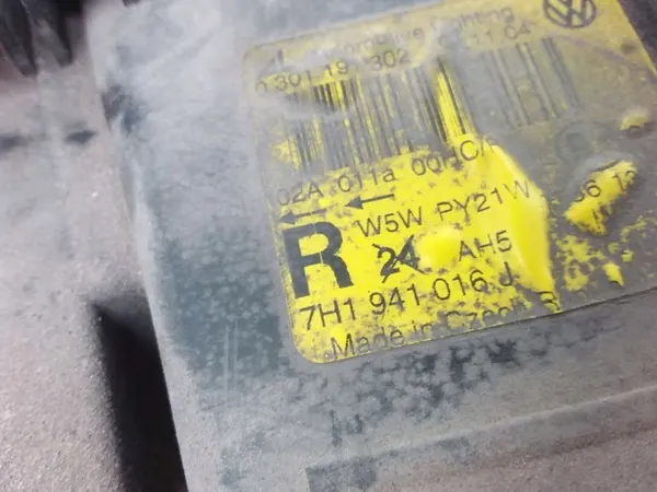 2004 Volkswagen Transporter - Caravelle T5 Refletor image 4