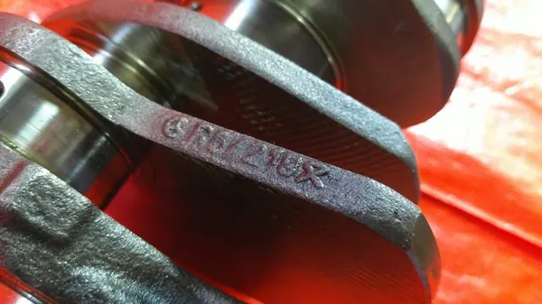 Mercedes ML W164 Kampiakseli OEM R67218 - Käytetty image 5