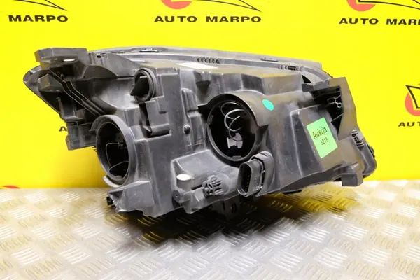 MERCEDES GLA W156 2013 Linker koplamp USA A1569061500-LEWA image 9