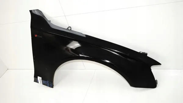 OEM 365577484 Etu-oikea lokasuoja Audi A4 B8 07-11 image 3