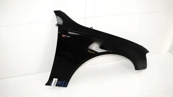 OEM 365577484 Etu-oikea lokasuoja Audi A4 B8 07-11 image 4