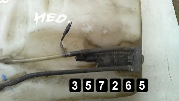 Réservoir de liquide de lavage Renault Laguna II image 2