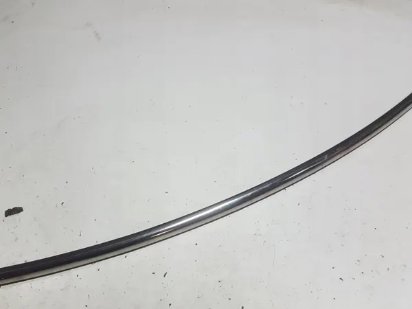 Faixa cromada OEM MINI para capô F56 13-20 image 3