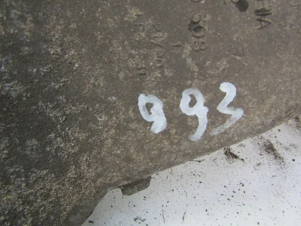 AUDI 80 B4 Engine Mount 8A0199381A + Cushion 8A0199382 image 2