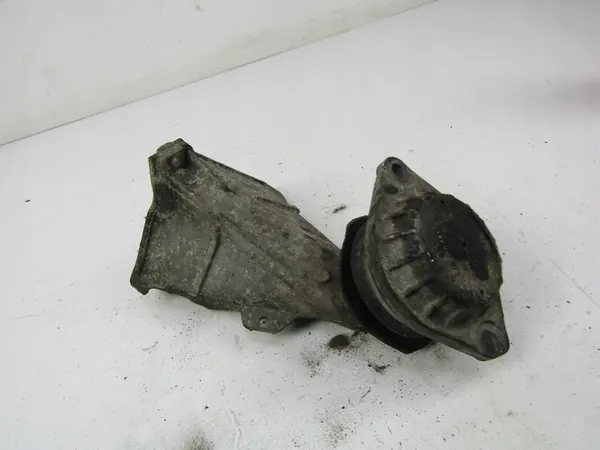 AUDI 80 B4 Engine Mount 8A0199381A + Cushion 8A0199382 image 3