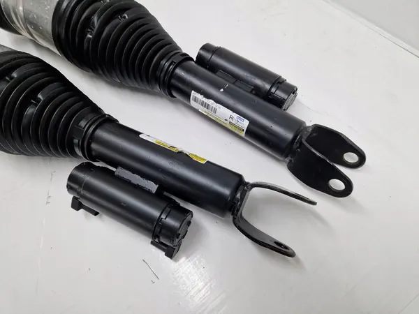 Amortizzatore Airmatic MERCEDES W205 image 3