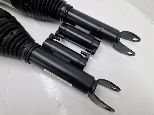 Amortizzatore Airmatic MERCEDES W205 image 8