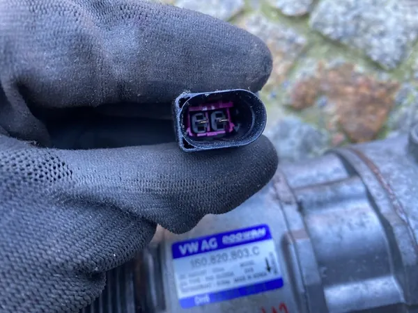 VW SEAT SKODA Ilmastointikompressori 1S0820803C image 3