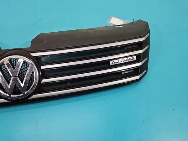 VW Passat B7 Alltrack Grill 2010-2014 image 3