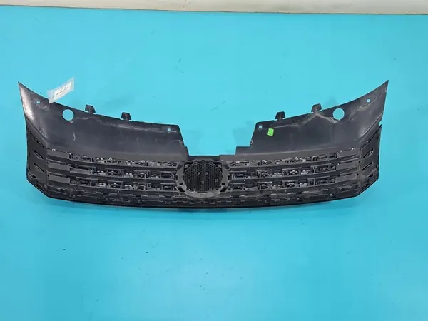 VW Passat B7 Alltrack Grill 2010-2014 image 6