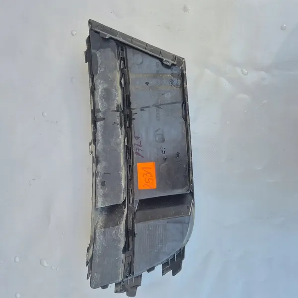 Rejilla de Parachoques Delantero Derecha Audi A3 8V S Line Lift OEM image 3