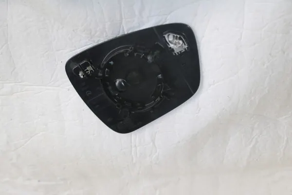 Ford Kuga MK3 Vasen Peili-Insertti OEM 212834551 image 3