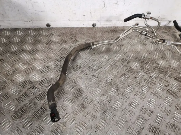 Conduto de combustível Infiniti Q50 OEM FBZ14116 - Usado image 5